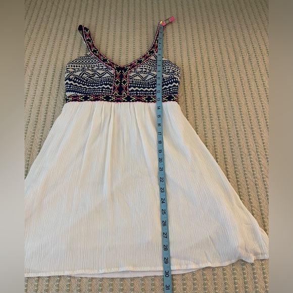 Cute Women’s Top - Sleeveless - Size: Small - Picture 3 of 6